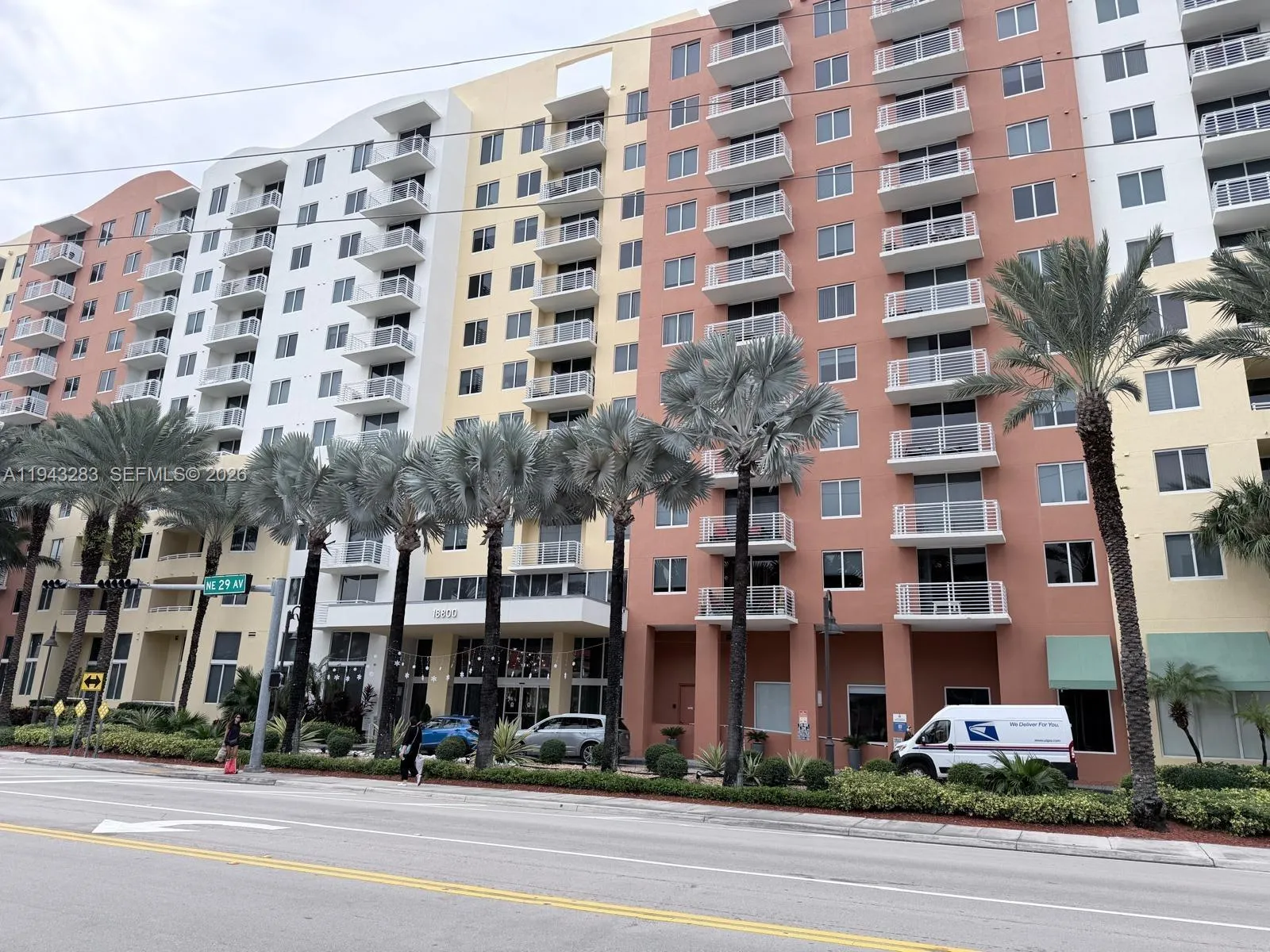 2 bedroom 2 bath for sale at 18800 NE 29th Ave # 323, Aventura FL 33180