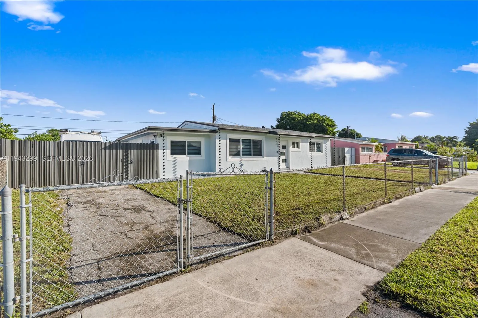 2441 NW 181st Ter, Miami Gardens FL 33056