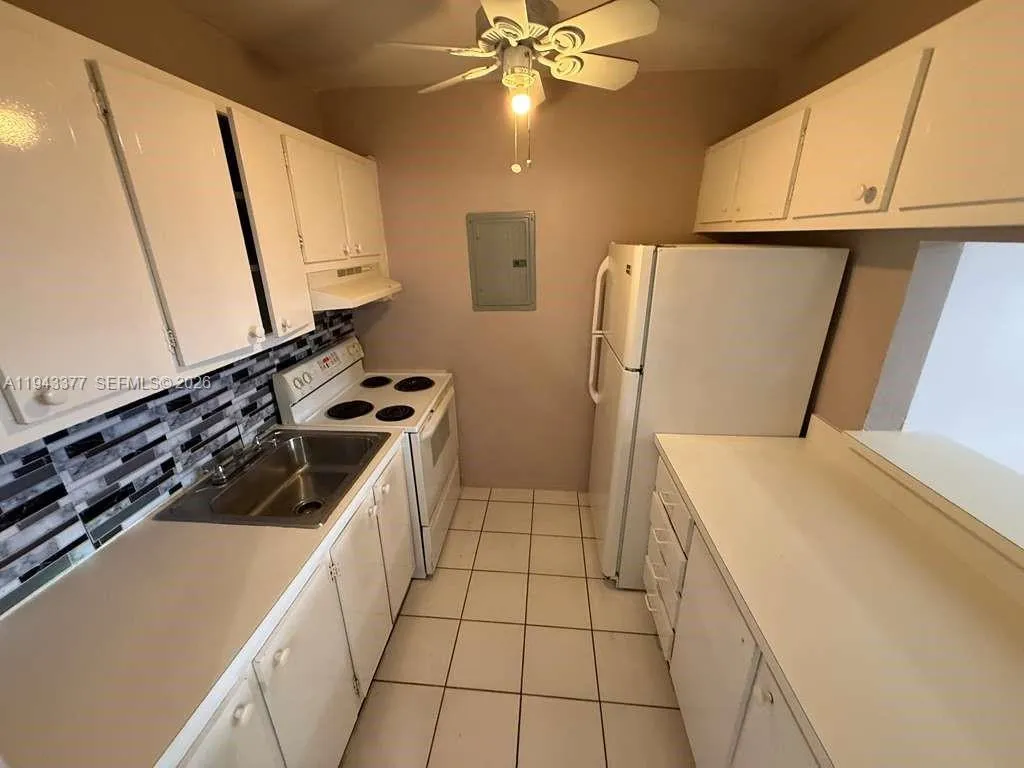 2916 Funston St # 53A, Hollywood FL 33020