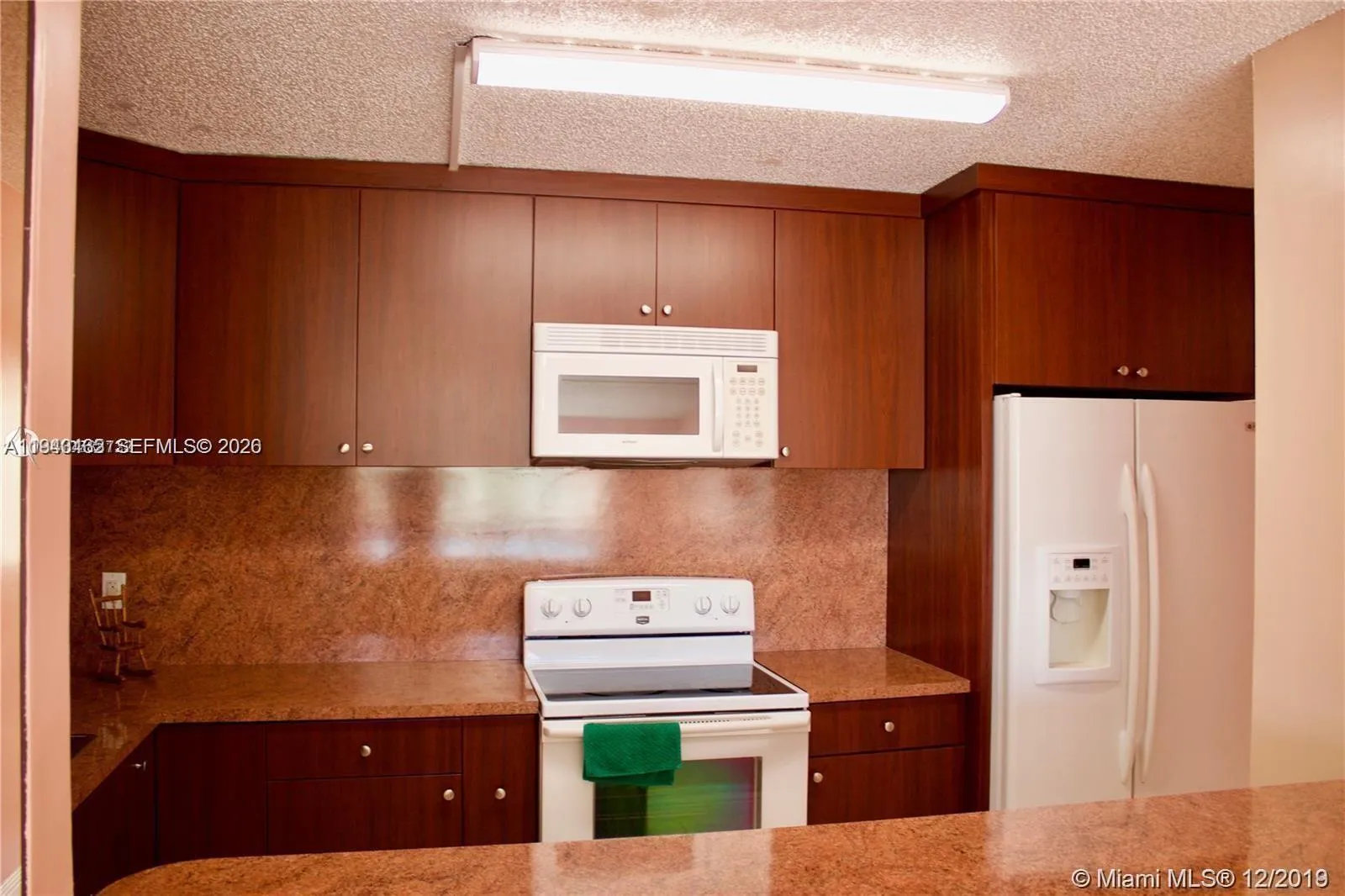 2 bedroom 1 bath for sale at 14850 Naranja Lakes Blvd, Homestead FL 33032