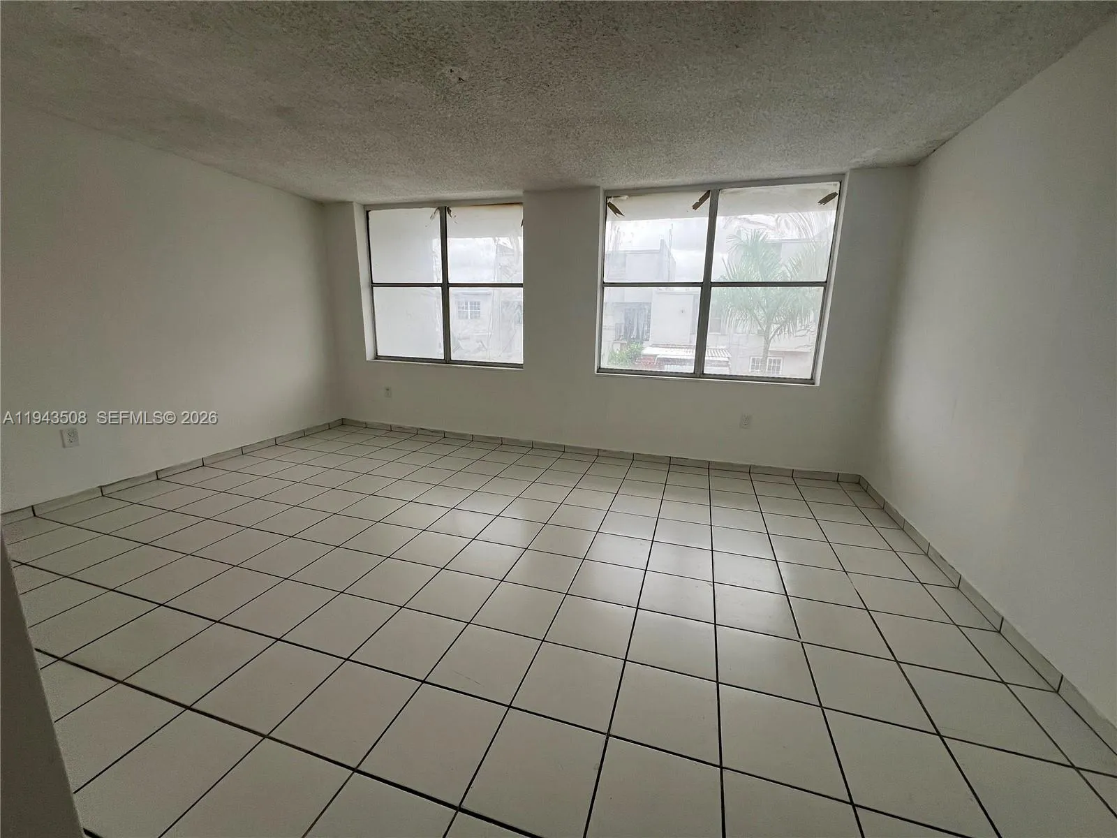 1104 W 44th St # 87, Hialeah FL 33012
