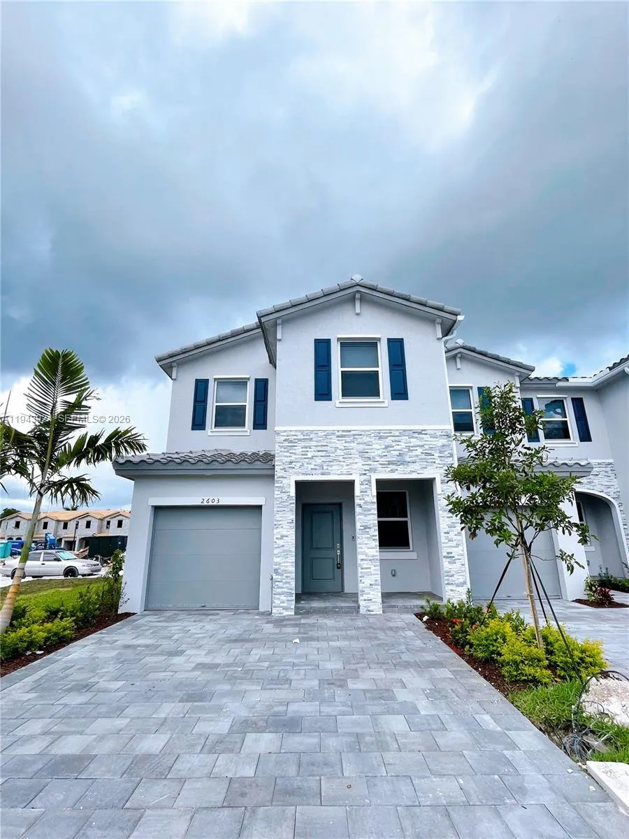 2603 SE 11th St, Homestead FL 33035