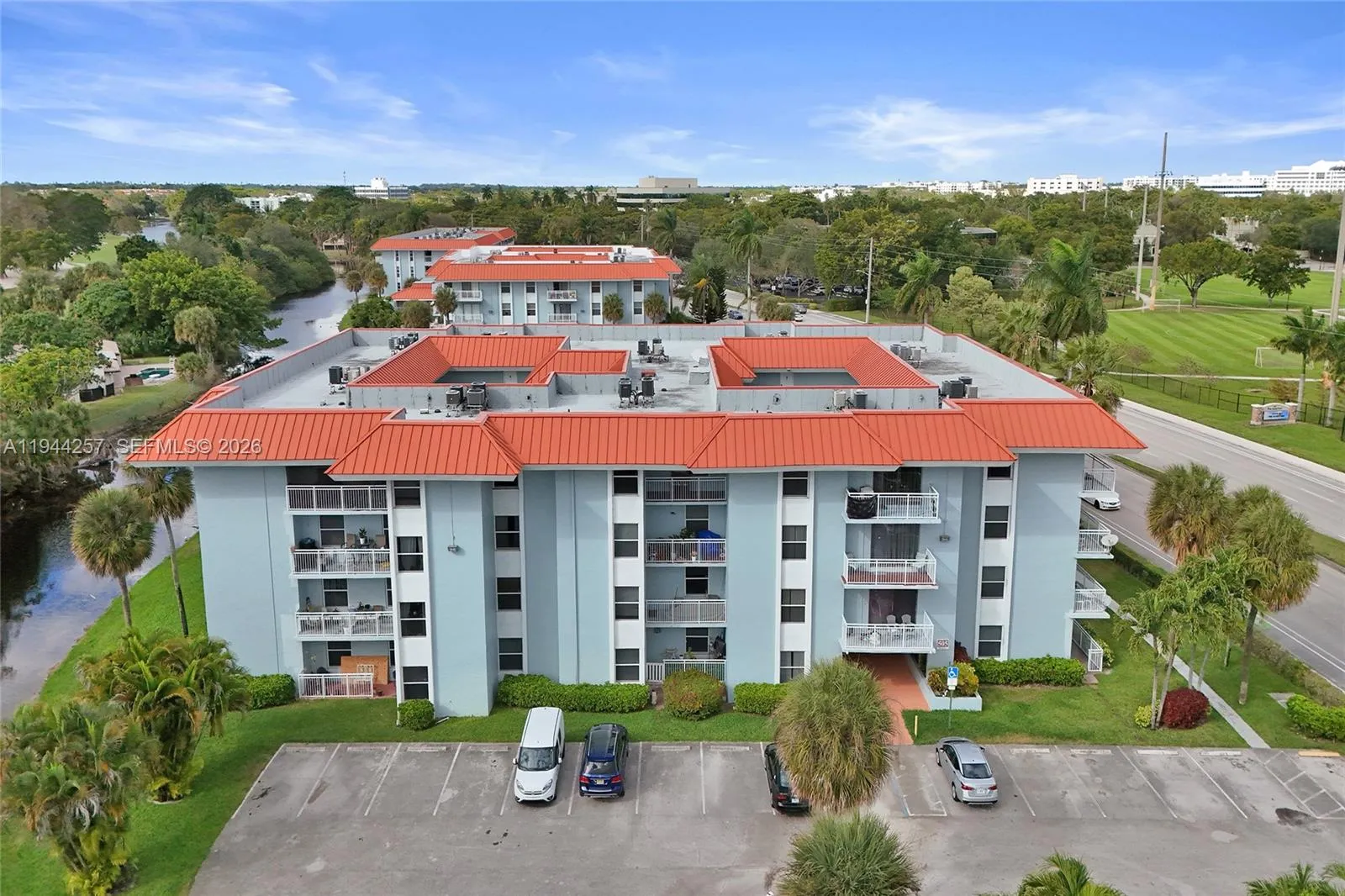 505 S Pine Island Rd # 405B, Plantation FL 33324
