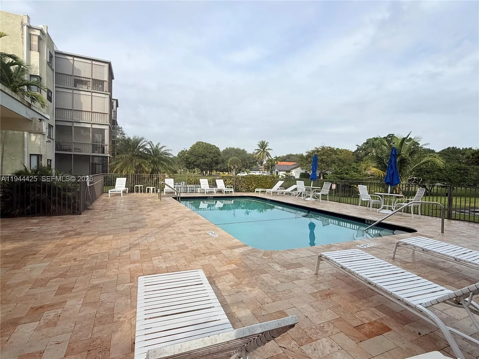 8951 N New River Canal Rd # 2D, Plantation FL 33324