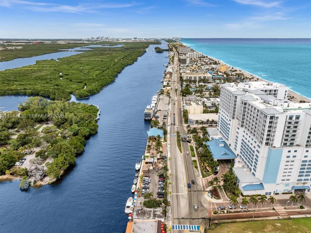 1318 N Ocean Dr, Hollywood FL 33019