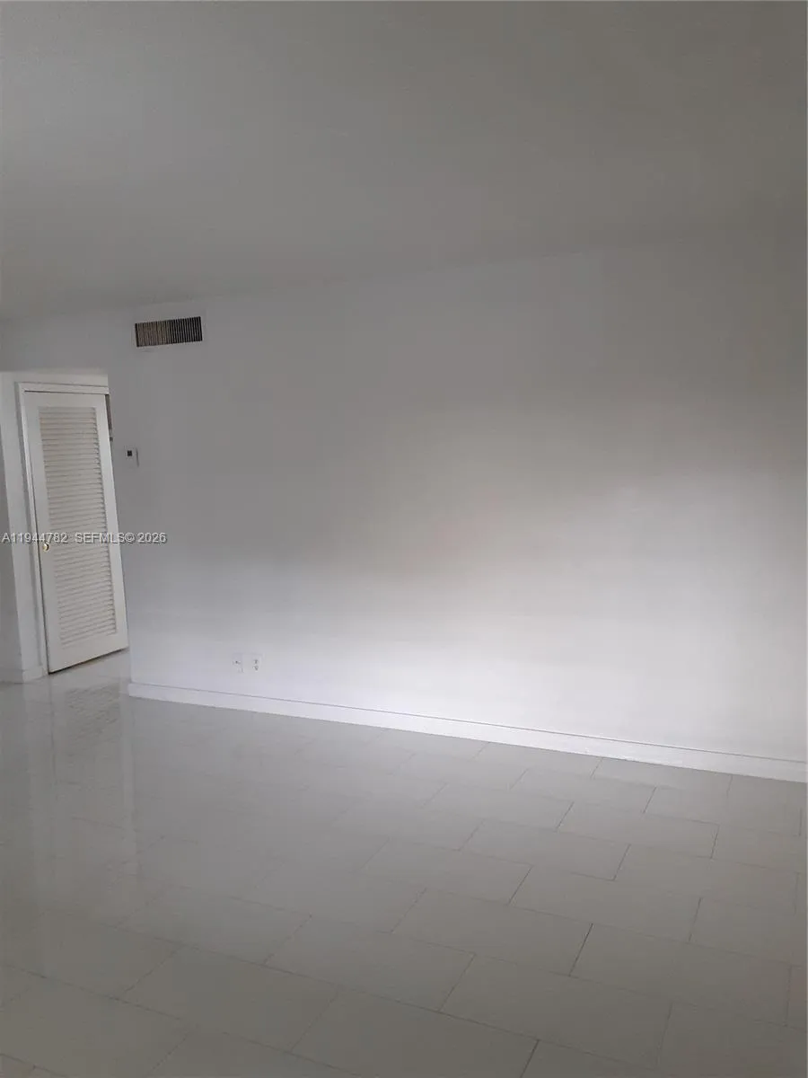 1943 Monroe St # 306A, Hollywood FL 33020