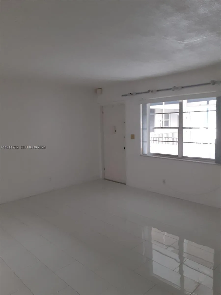 1943 Monroe St # 306A, Hollywood FL 33020