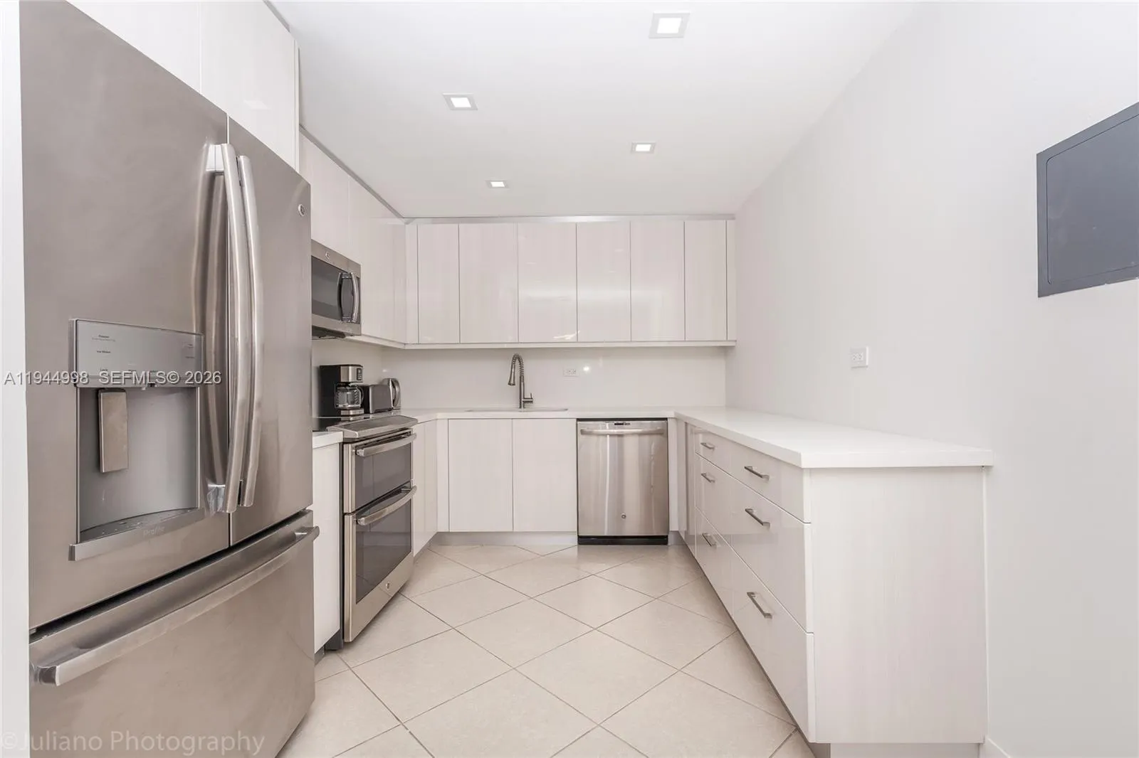 5555 Collins Ave # 9U, Miami Beach FL 33140