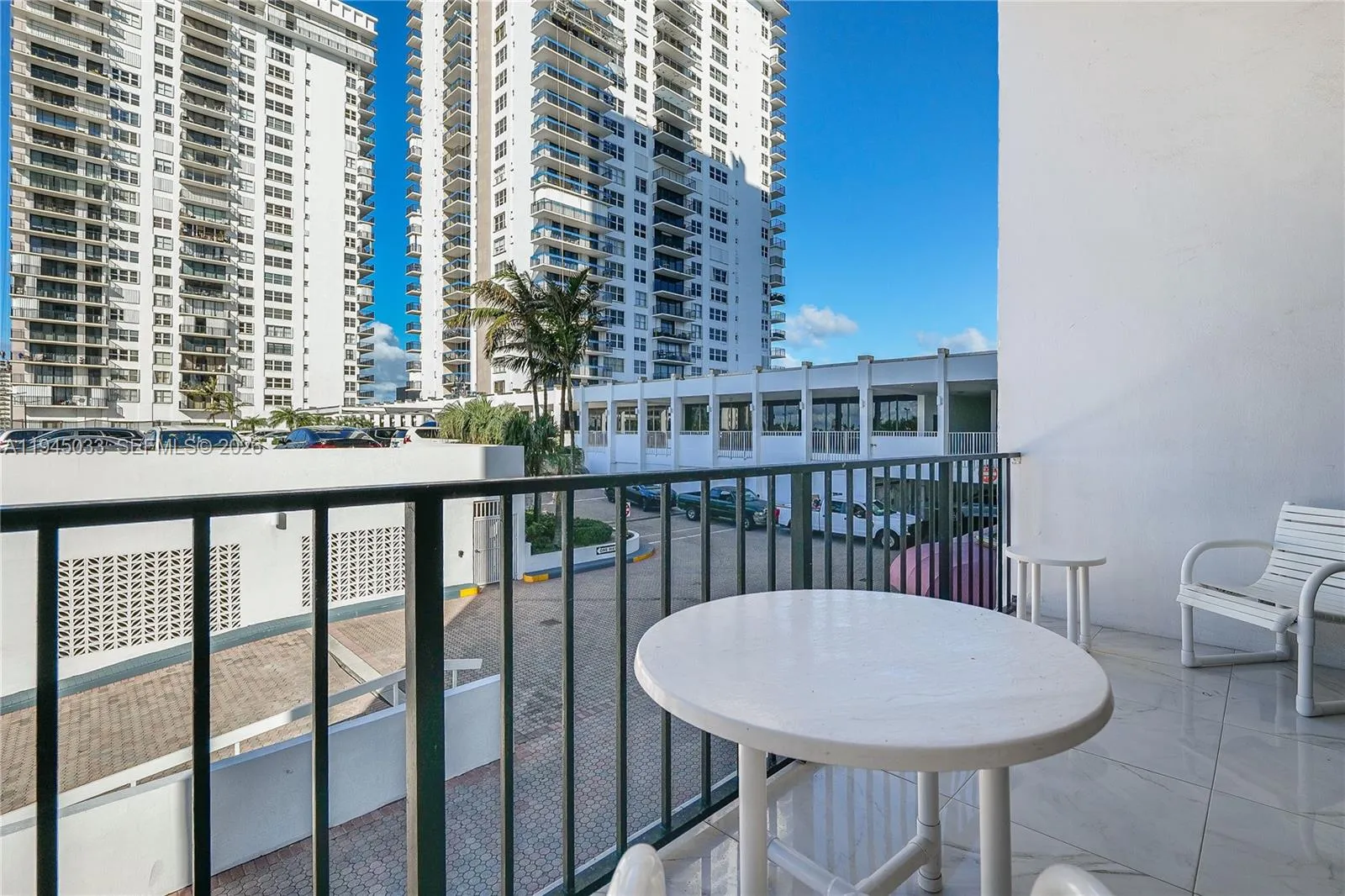 2401 S Ocean Dr # 305, Hollywood FL 33019