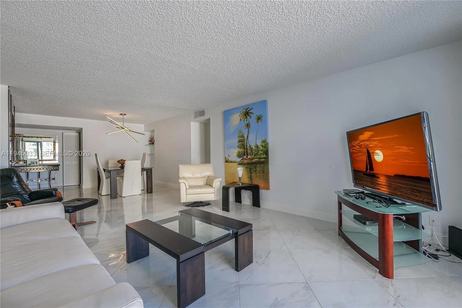 2401 S Ocean Dr # 305, Hollywood FL 33019