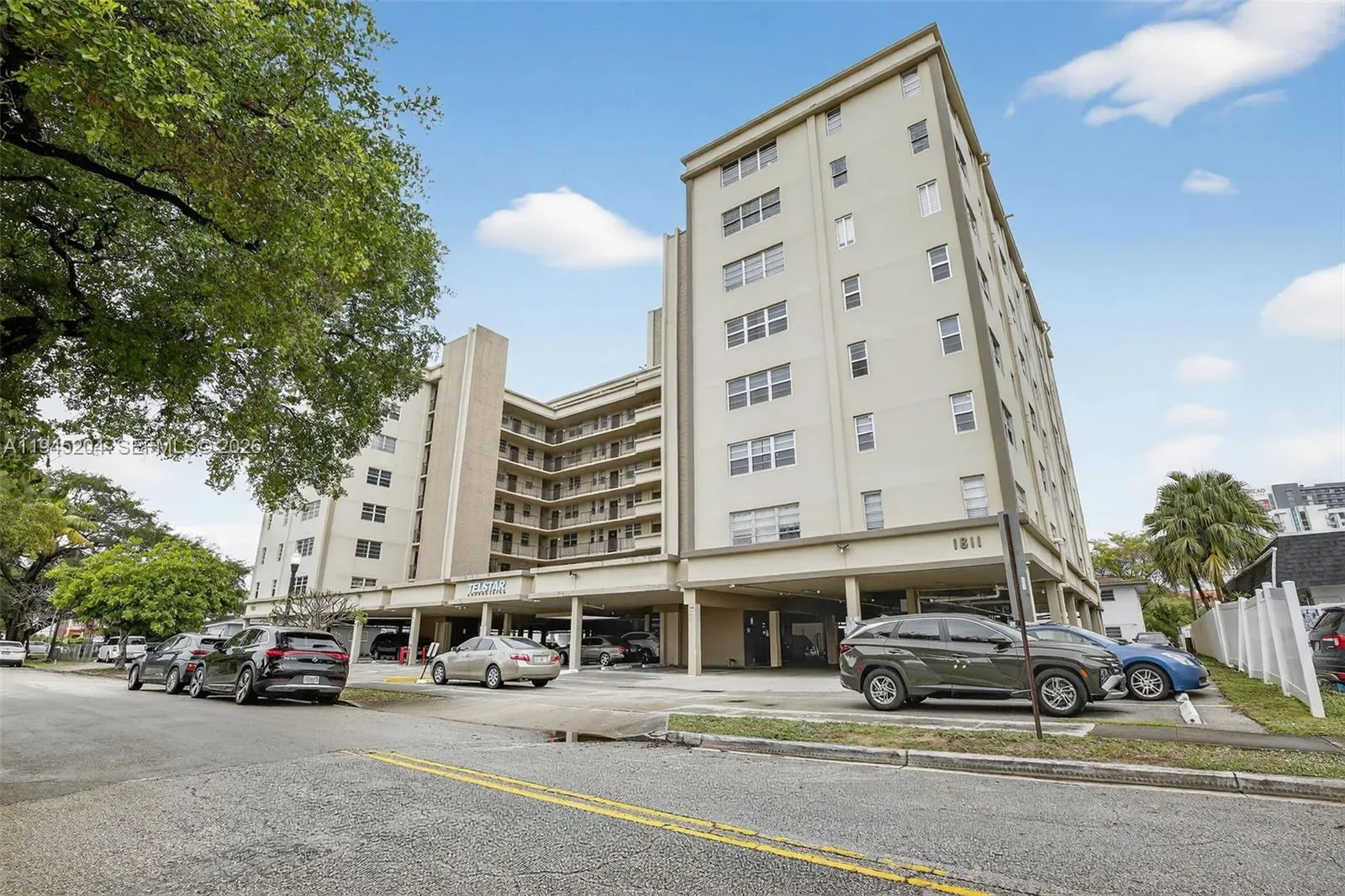 1811 Jefferson St # 808, Hollywood FL 33020