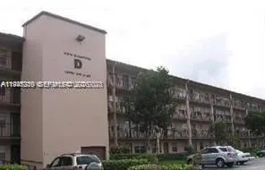 2 bedroom 1 bath for sale at 13450 SW 3rd St # 405D, Pembroke Pines FL 33027