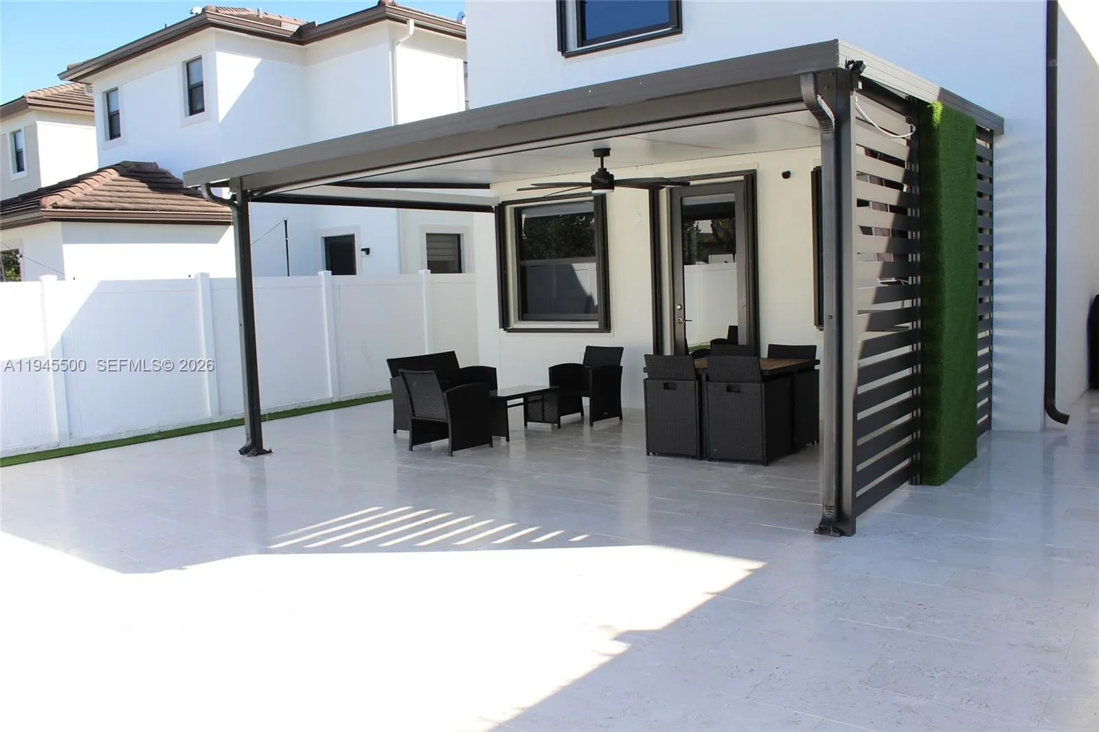 11024 W 35th Ln, Hialeah FL 33018