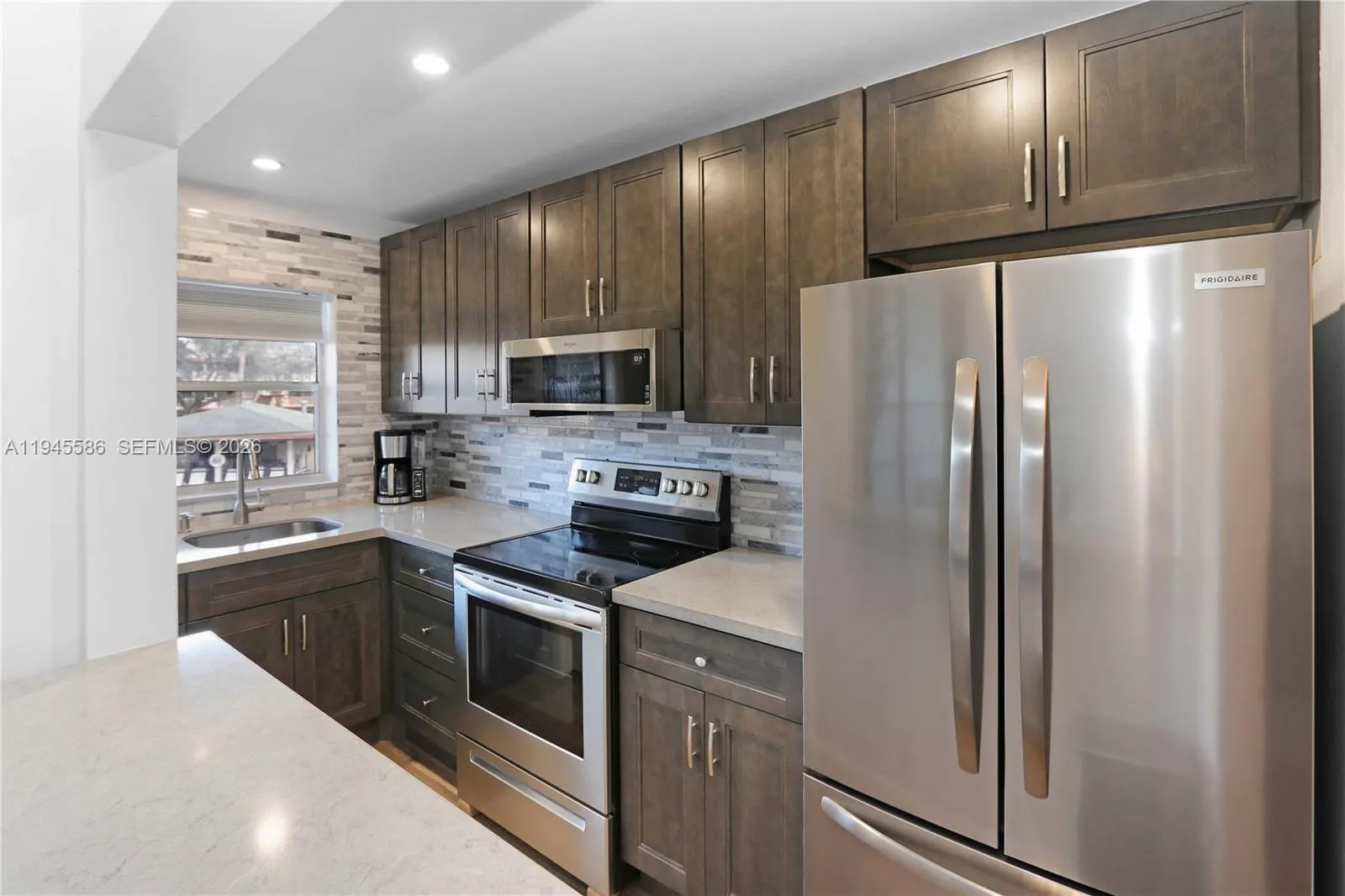 5300 Washington St # E207, Hollywood FL 33021