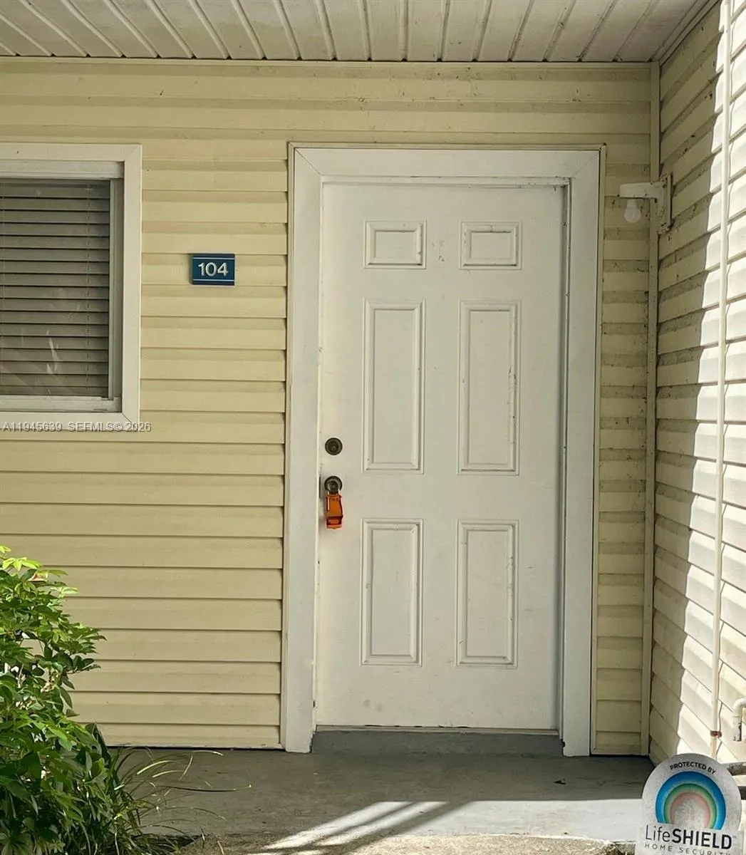 3457 NW 44th St # 104, Oakland Park FL 33309