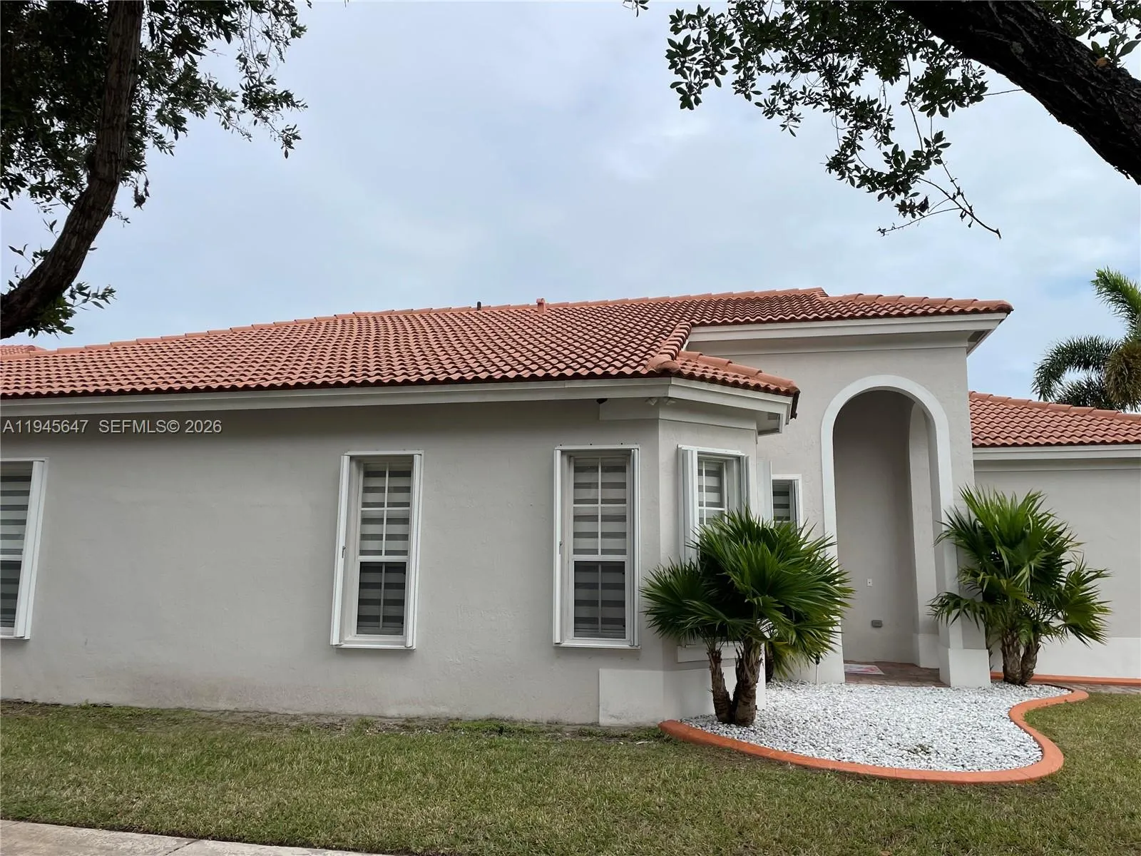 4 bedroom 2 bath for sale at 3725 NE 11th St, Homestead FL 33033
