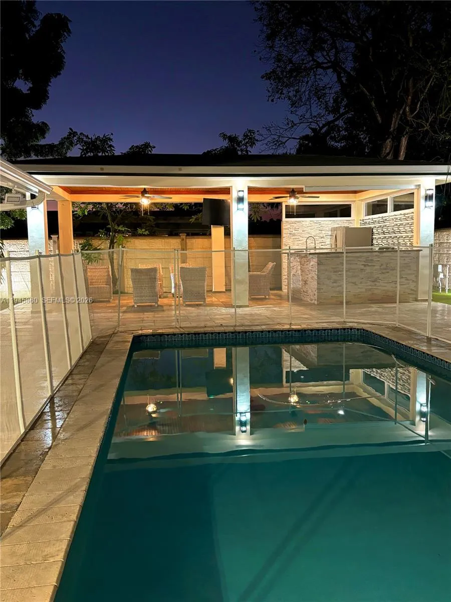 18632 SW 93rd Ct, Cutler Bay FL 33157