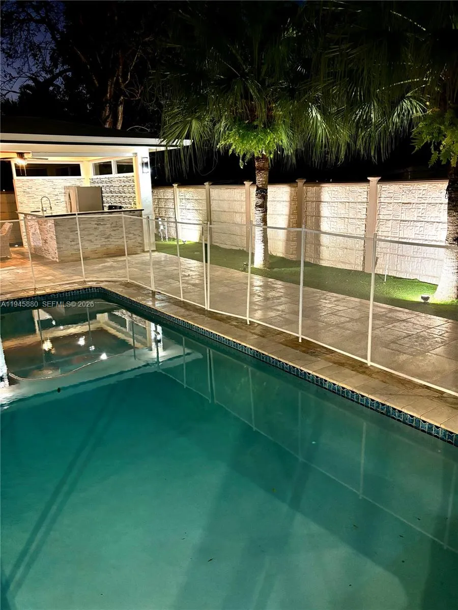 18632 SW 93rd Ct, Cutler Bay FL 33157