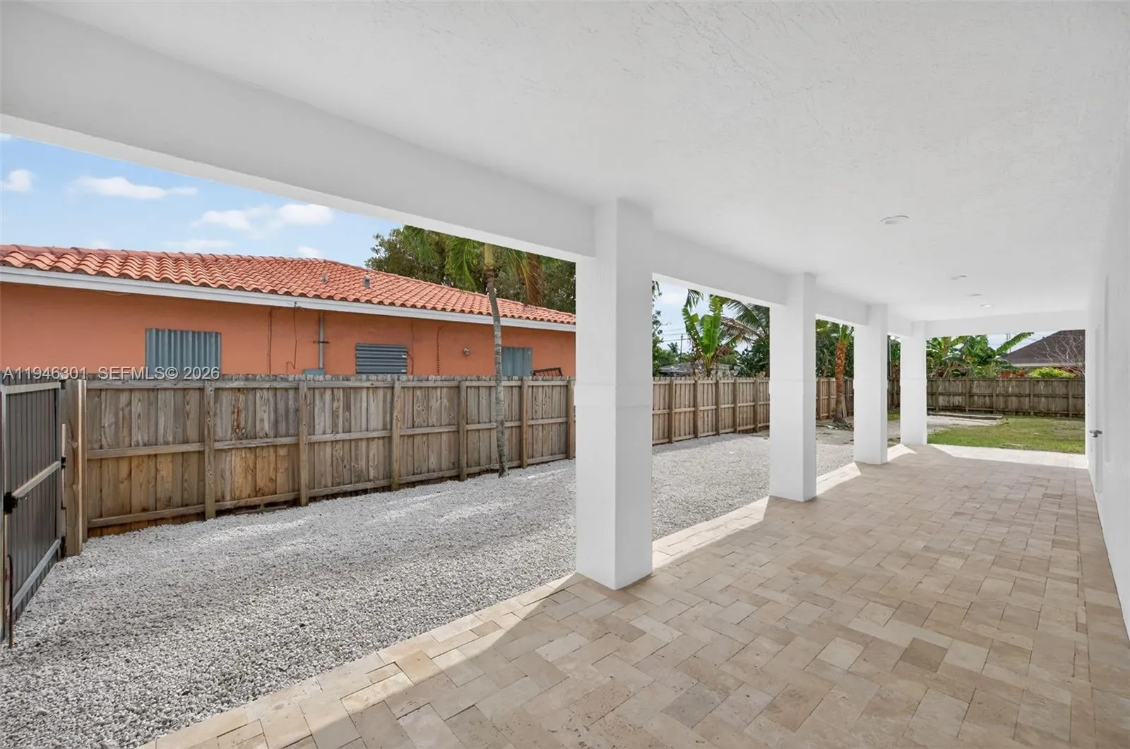 506 NW 7th St, Homestead FL 33030