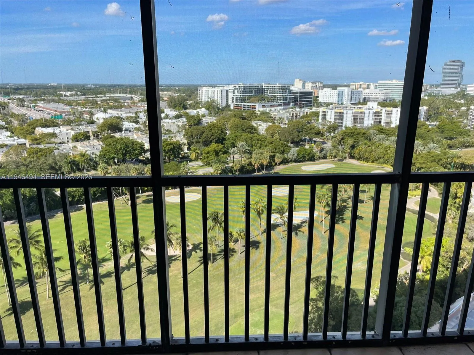 1 bedroom 1 bath for sale at 20335 W Country Club Dr # 1701, Aventura FL 33180