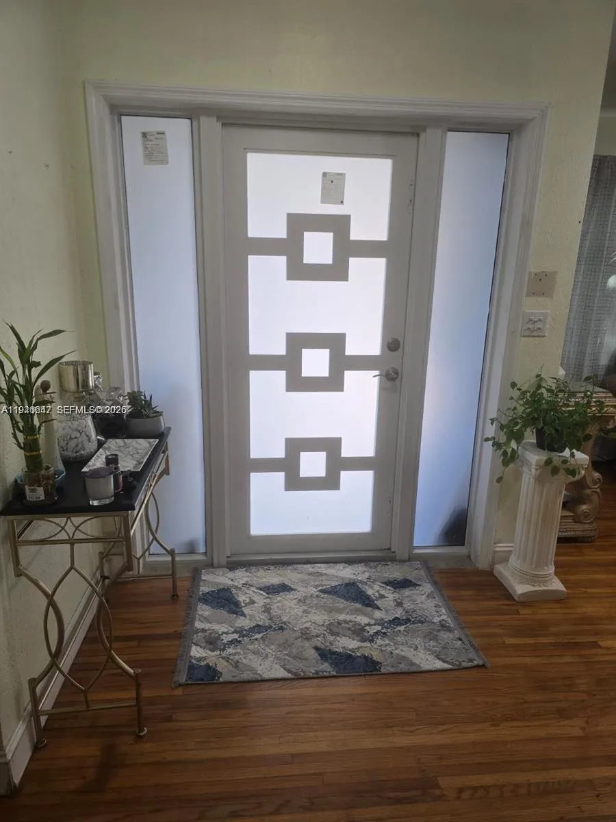 2733 Washington St, Hollywood FL 33020