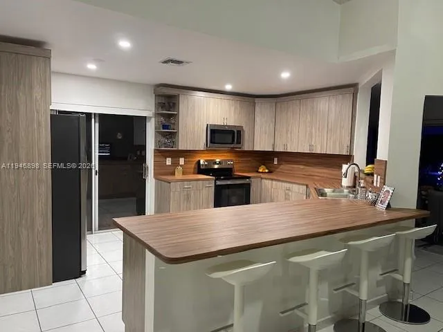 600 SE 25th Ln, Homestead FL 33033