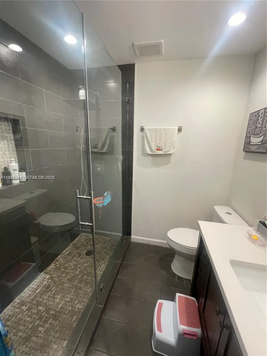 2730 Adams St, Hollywood FL 33020