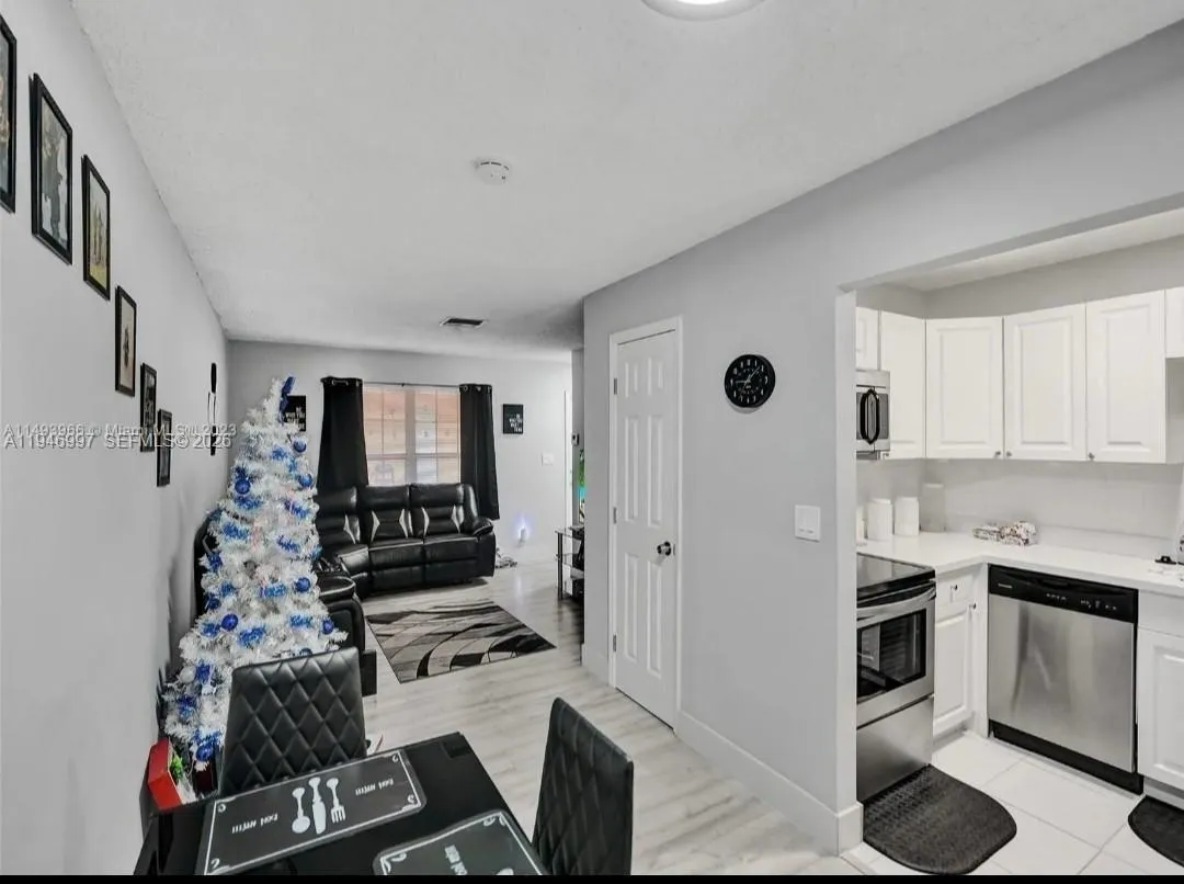 3970 NW 31st Ter, Lauderdale Lakes FL 33309