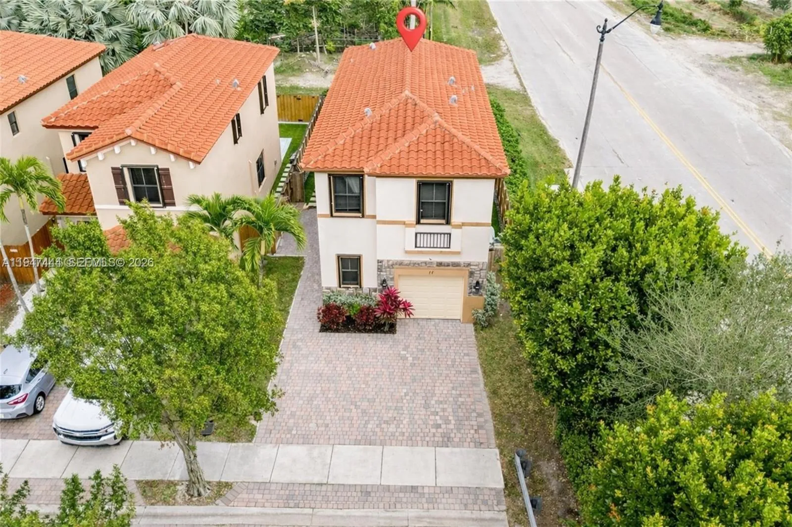 77 NE 37th Pl, Homestead FL 33033