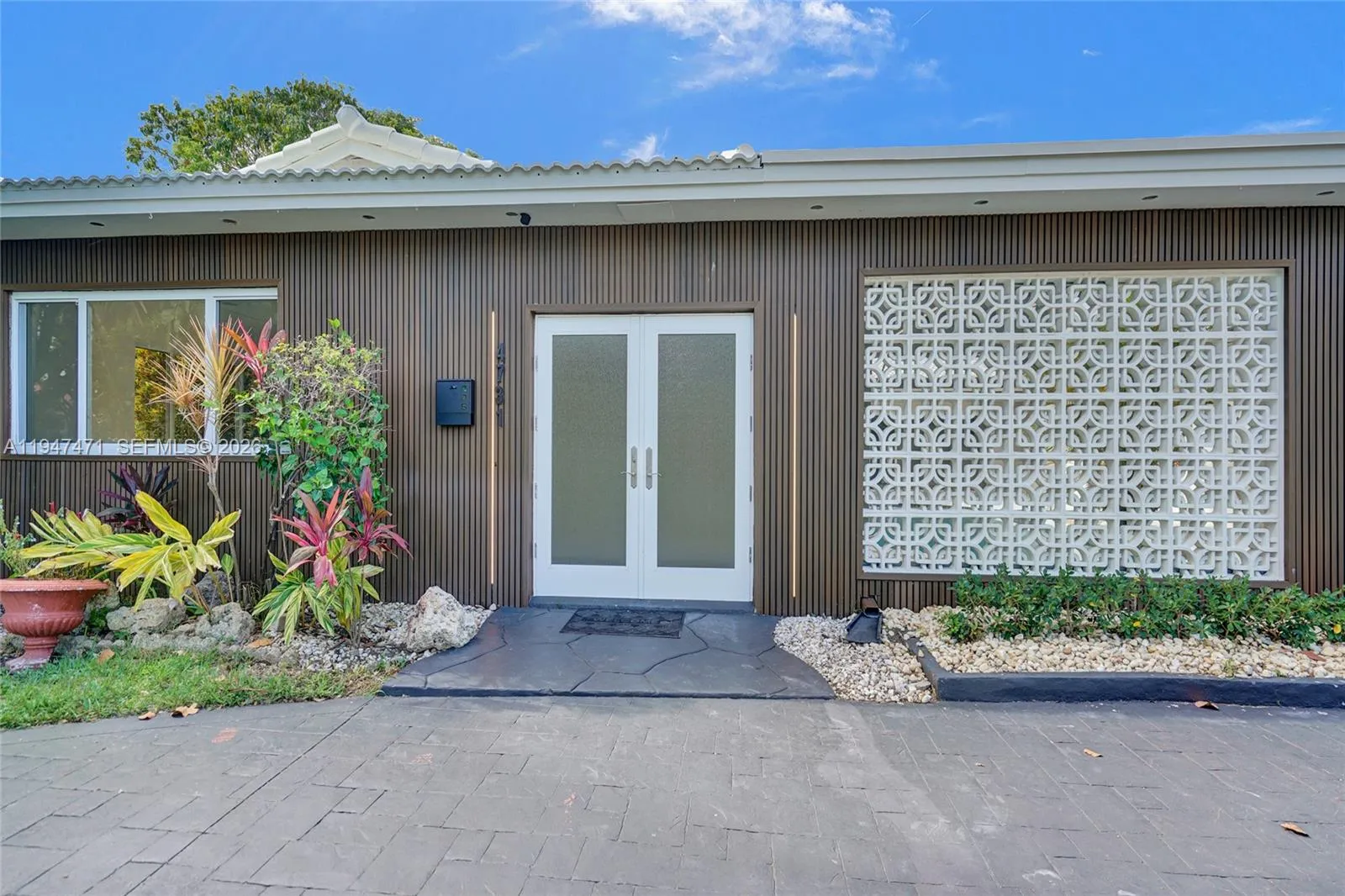 4731 Pierce St, Hollywood FL 33021