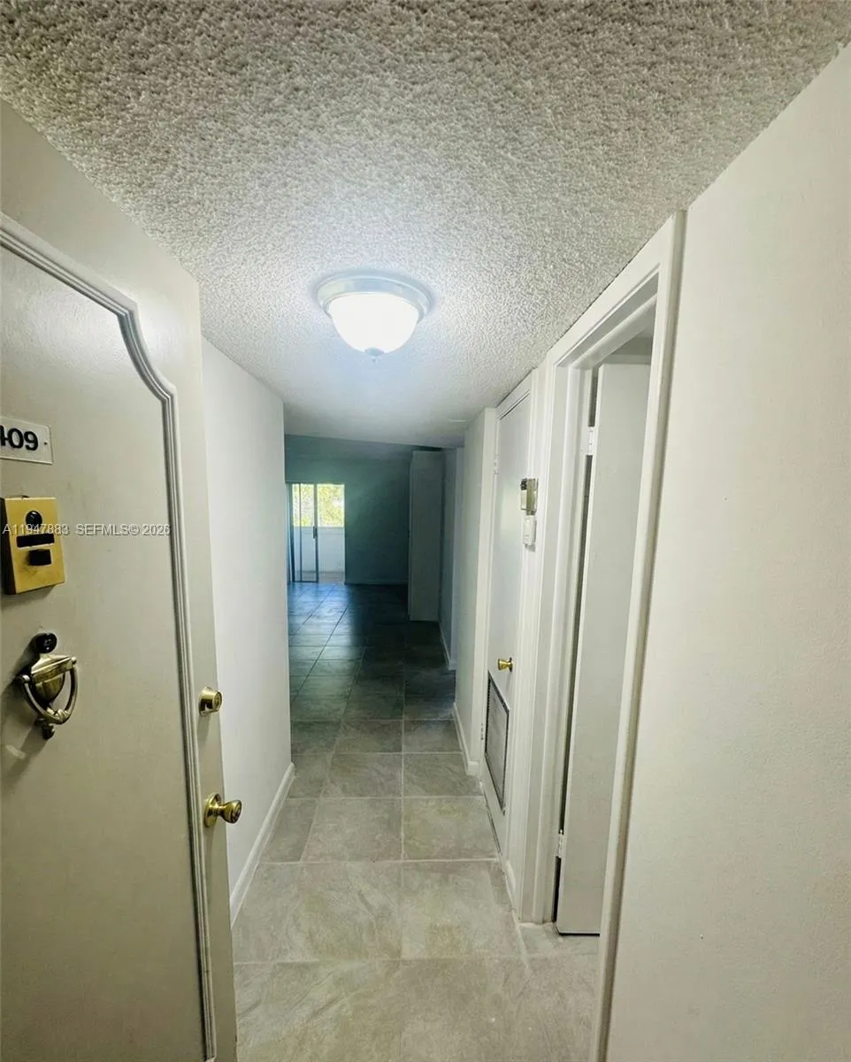 22605 SW 66th Ave # 409, Boca Raton FL 33428