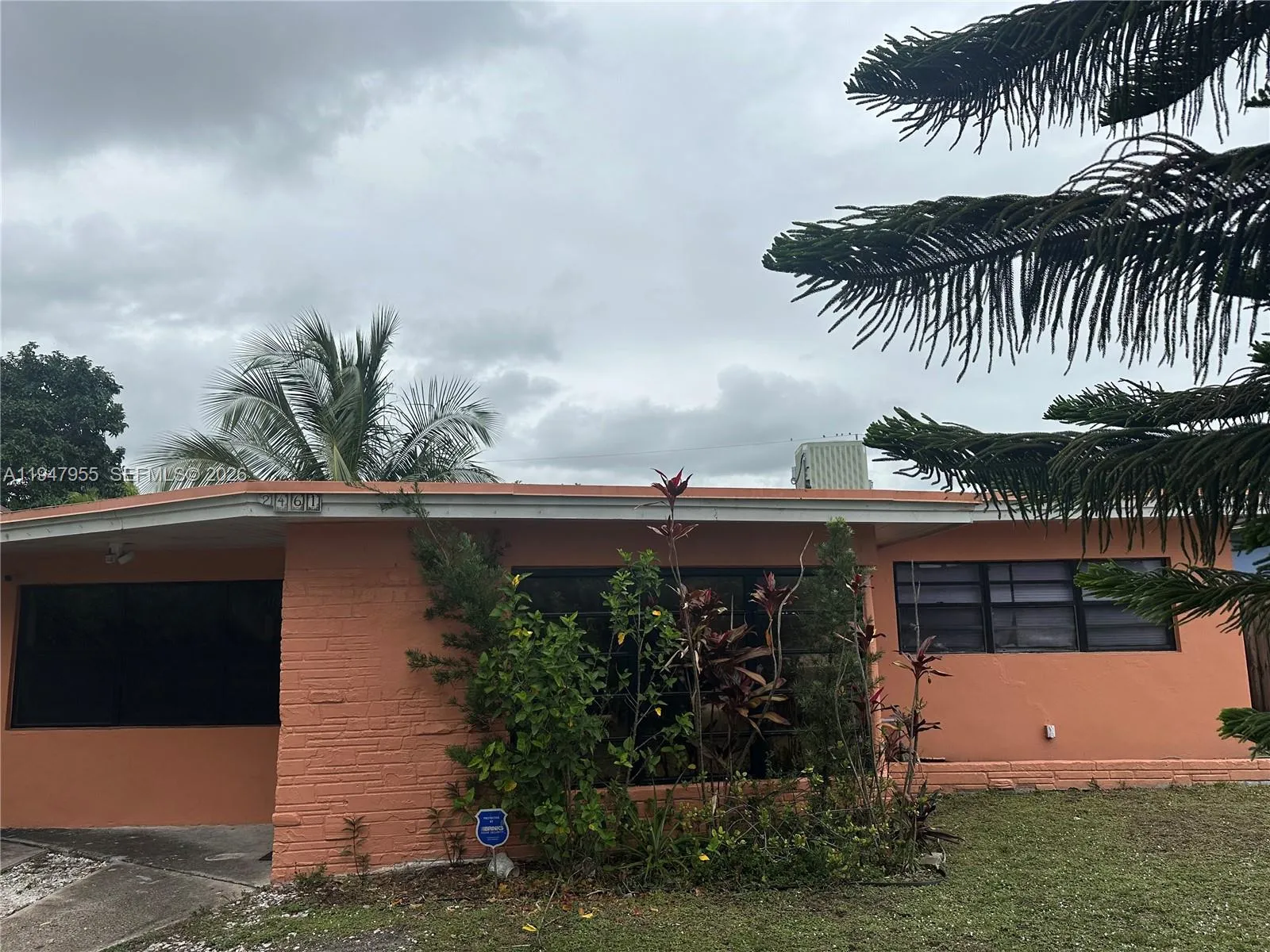 2461 Rodman St, Hollywood FL 33020