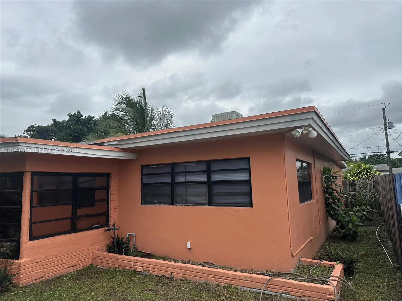 2461 Rodman St, Hollywood FL 33020