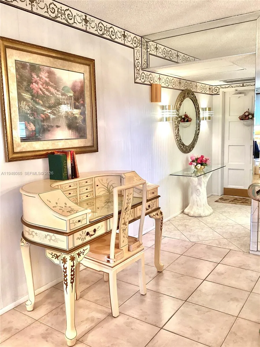 3300 N Palm Aire Dr # 504, Pompano Beach FL 33069