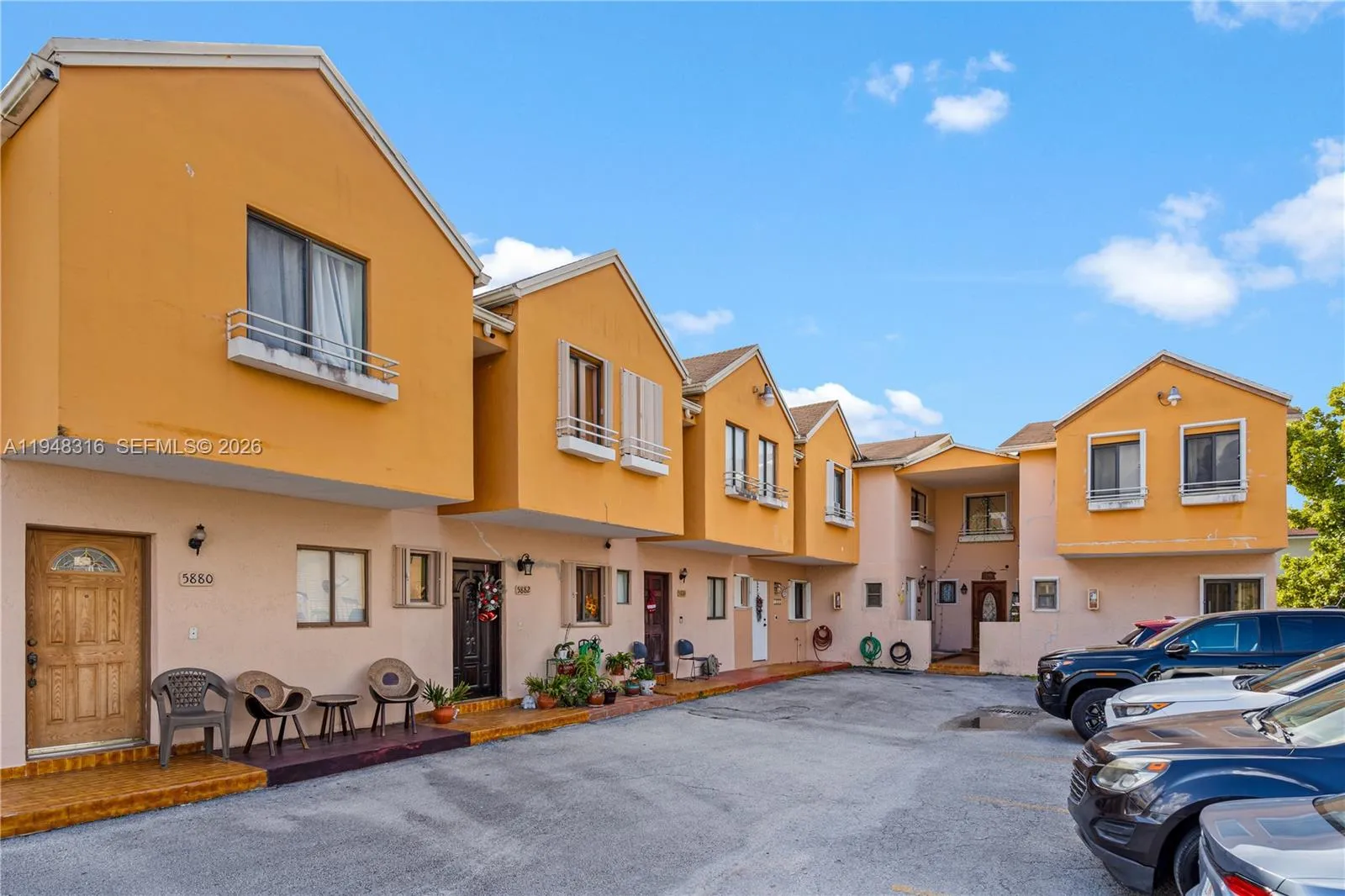 5890 W 25th Ct # 6, Hialeah FL 33016