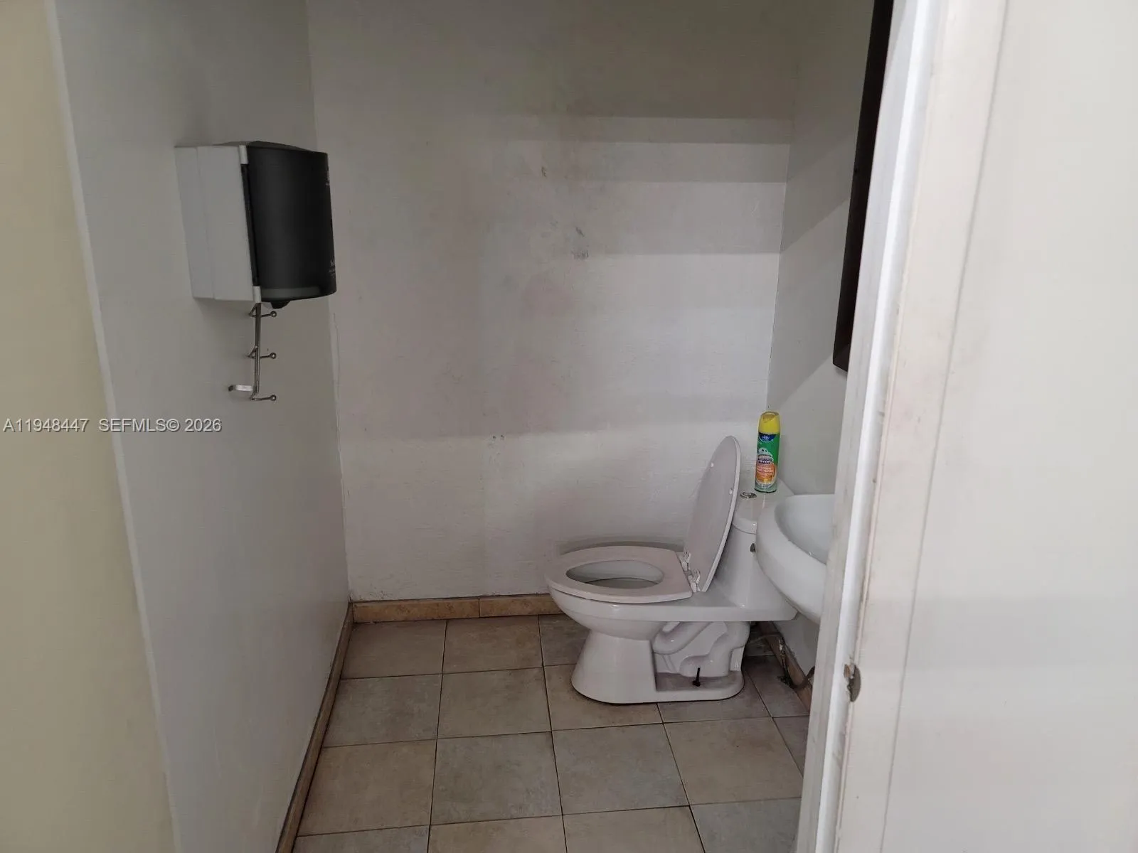 5629 Dawson St, Hollywood FL 33023