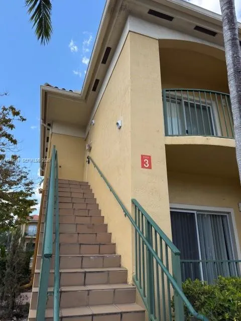 1 bedroom 1 bath for sale at 7250 NW 114th Ave # 207, Doral FL 33178