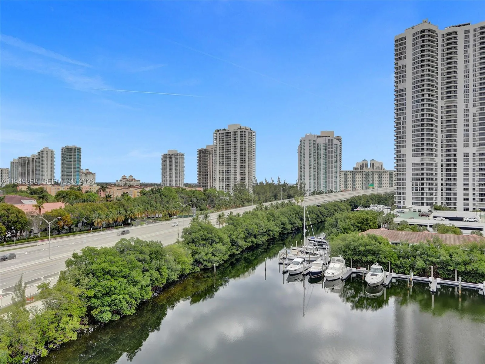 2 bedroom 2 bath for sale at 3400 NE 192nd St # 609, Aventura FL 33180