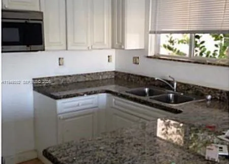 3125 SE 2nd Dr, Homestead FL 33033