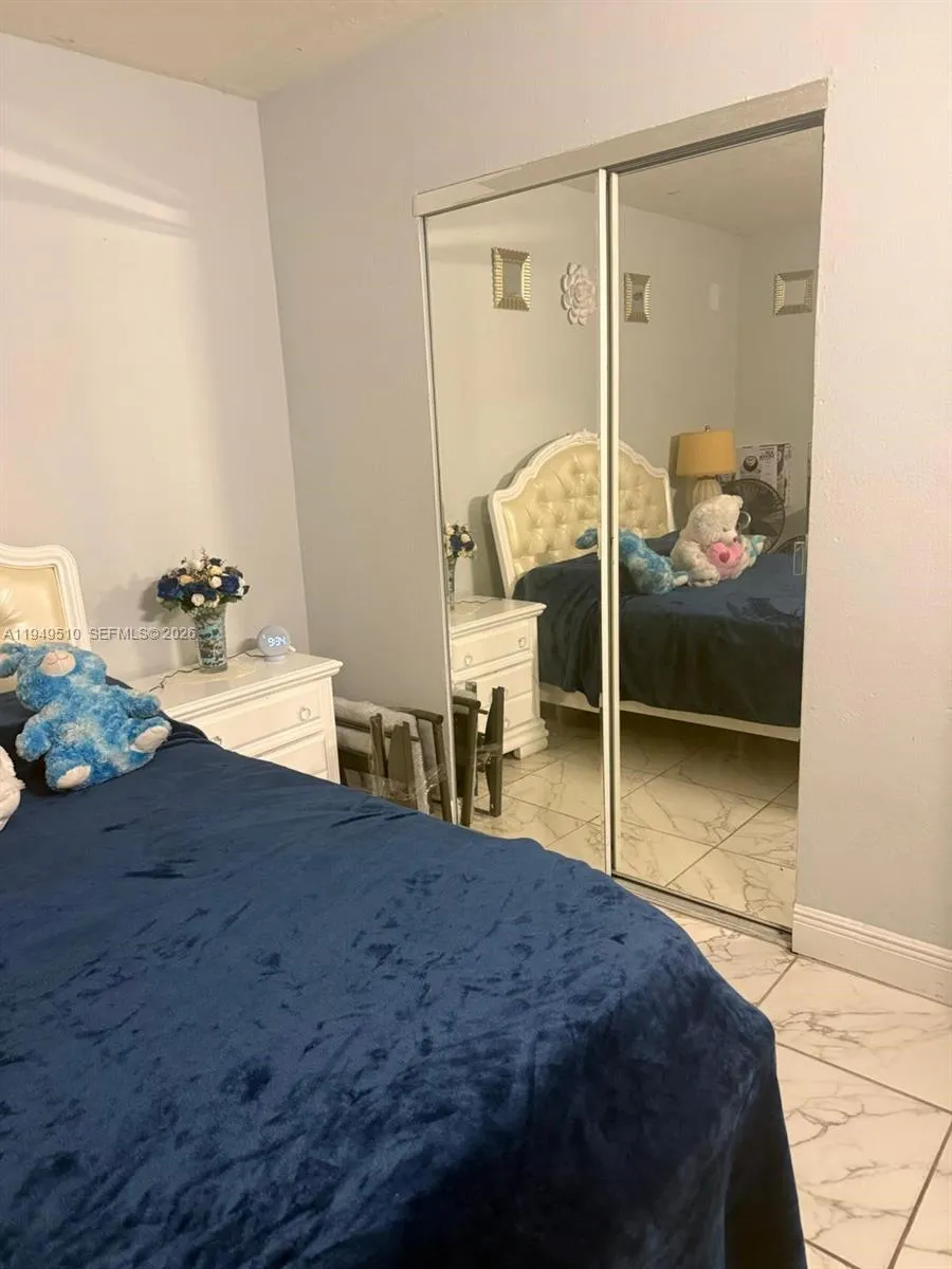 350 E 21st St # 108, Hialeah FL 33010