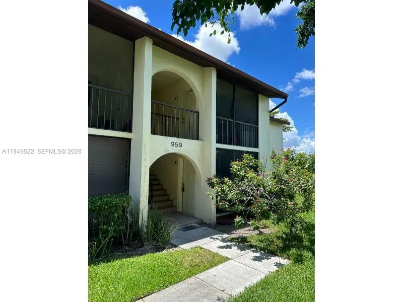 2 bedroom 1 bath for sale at 4709 Sable Pine Cir # B1, West Palm Beach FL 33417