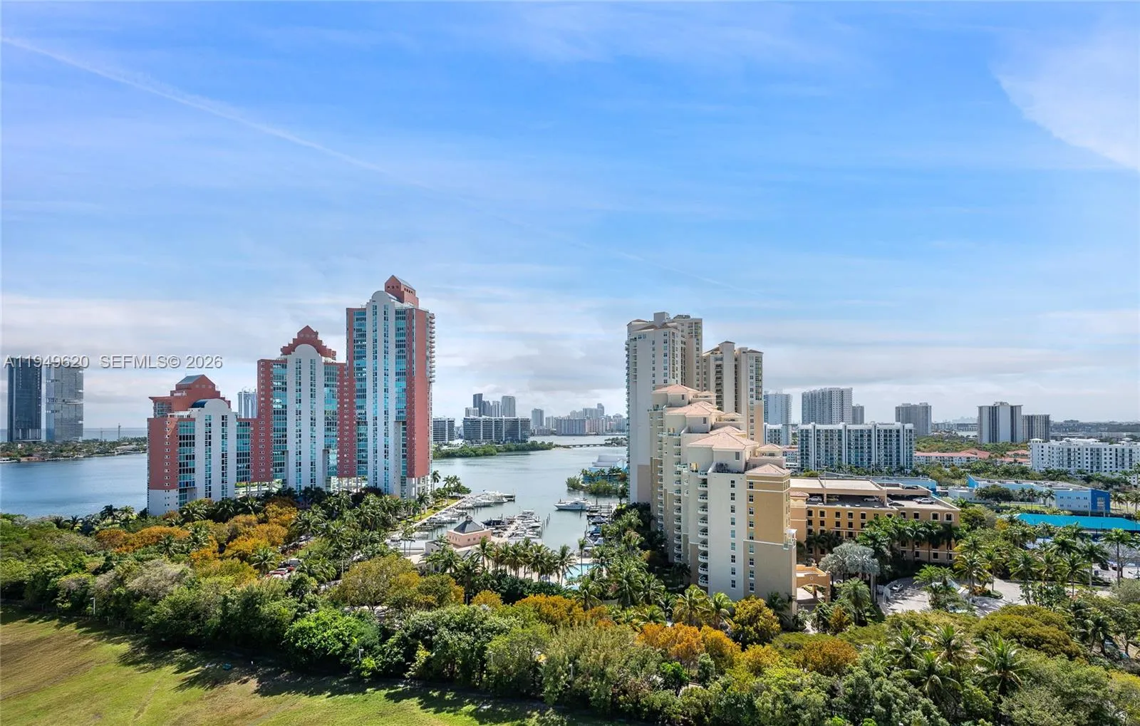 1 bedroom 2 bath for sale at 3300 NE 191st St # 1915, Aventura FL 33180