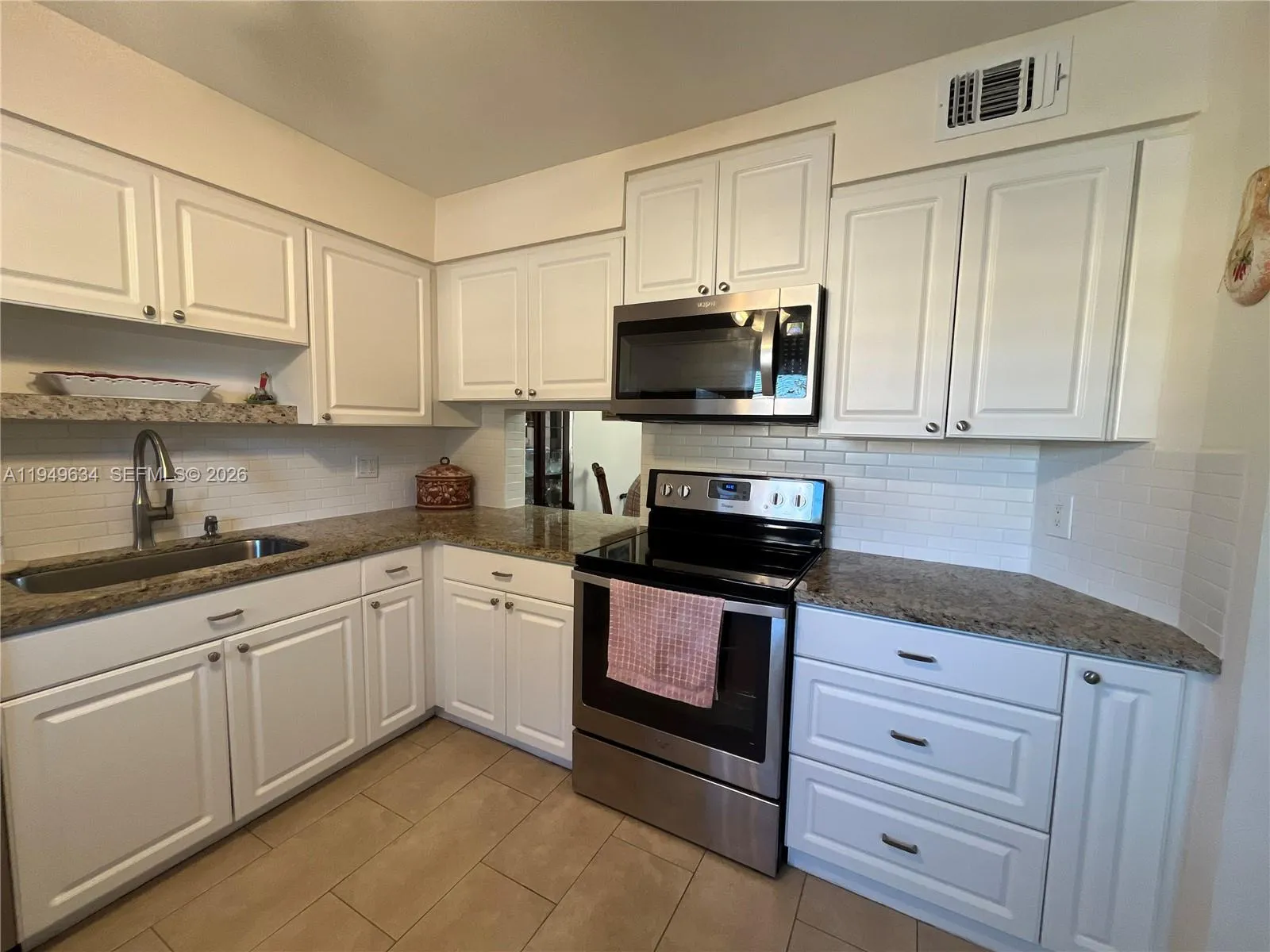 2 Briarwood Cir # 112, Hollywood FL 33024