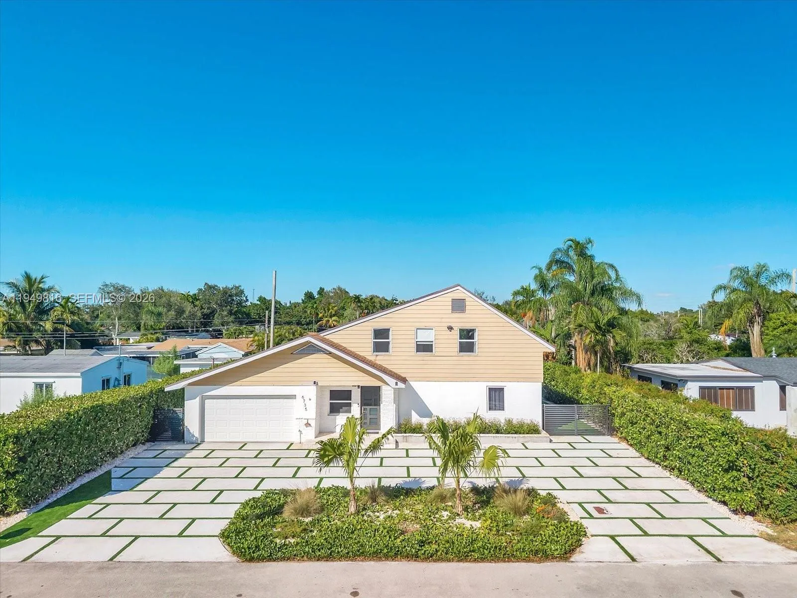 6735 SW 51st St, Miami FL 33155