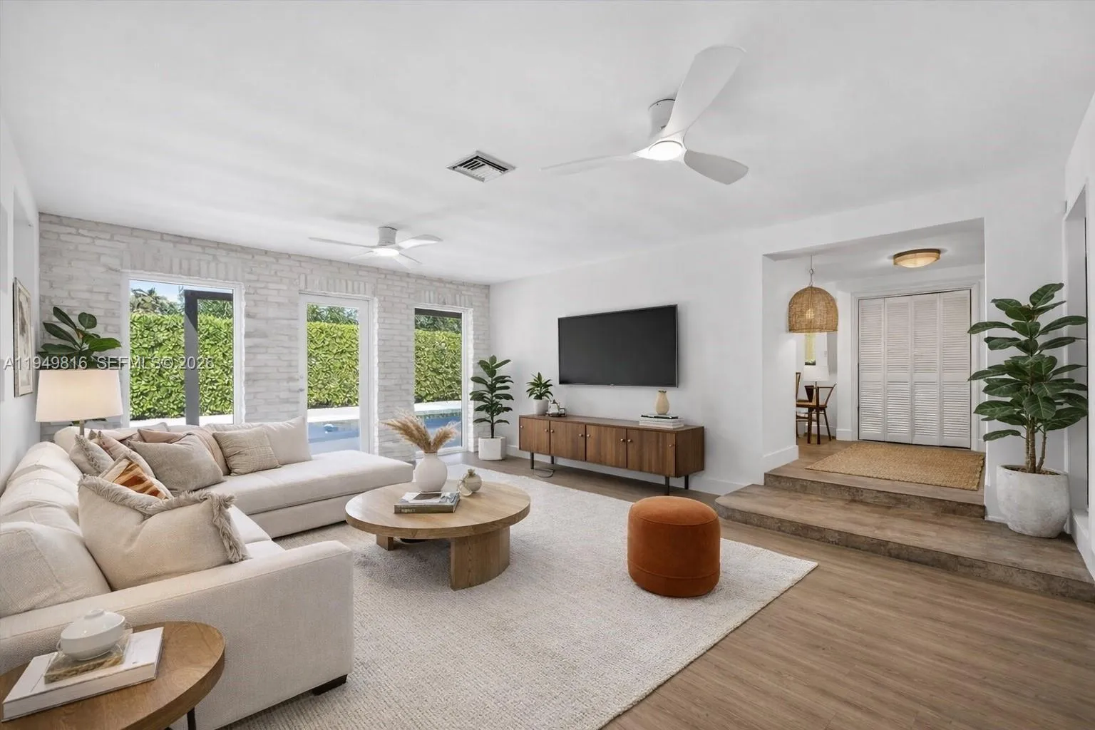 6735 SW 51st St, Miami FL 33155