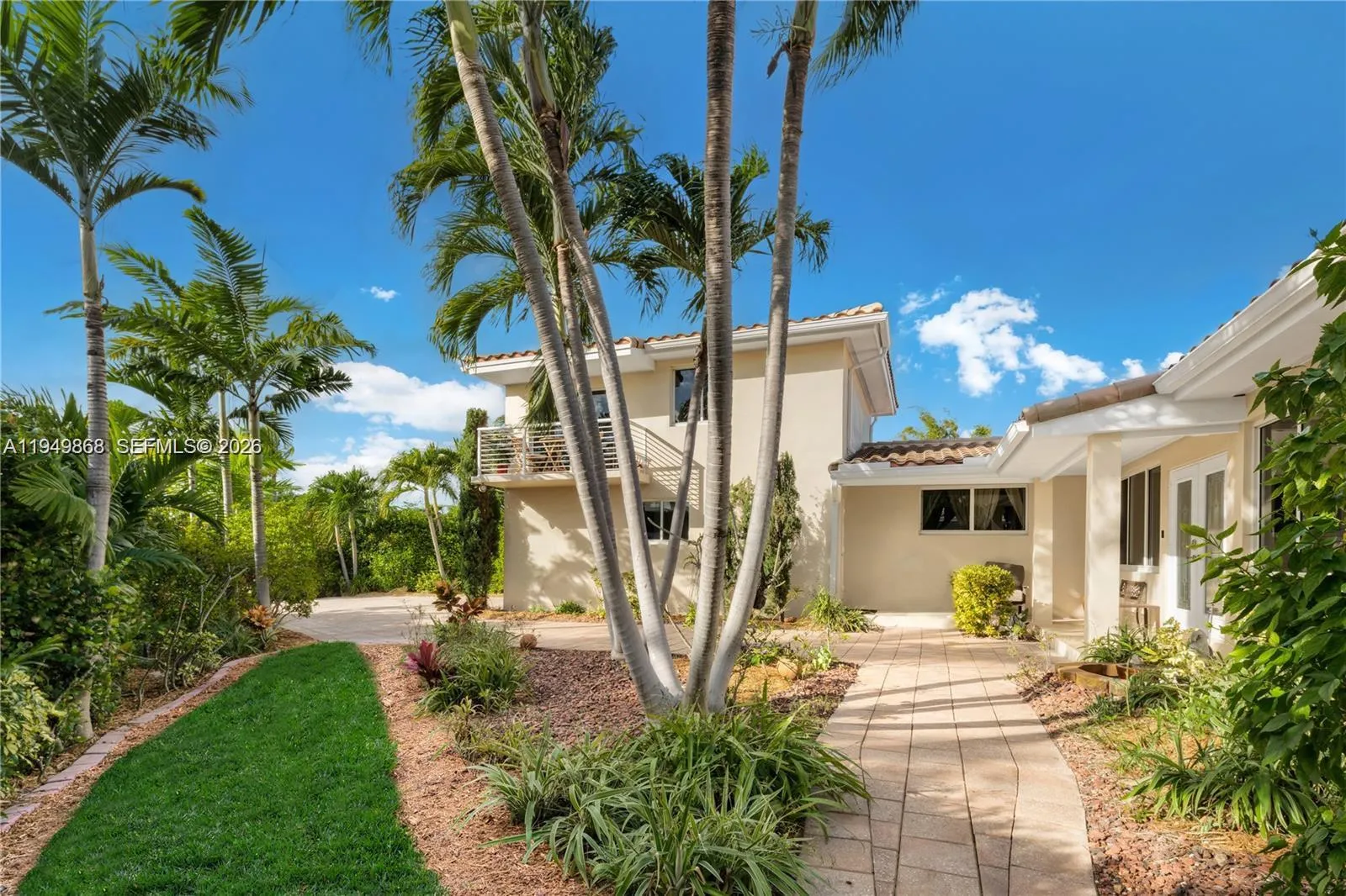 4 bedroom 4 bath for sale at 1155 S Biscayne Point Rd, Miami Beach FL 33141