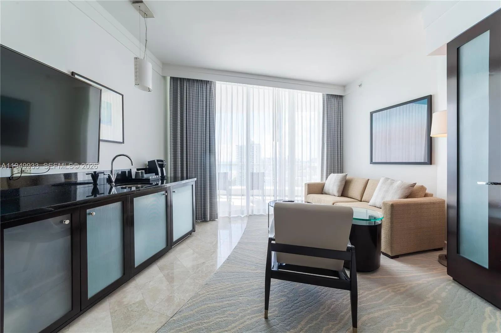 4391 Collins Ave # 1914, Miami Beach FL 33140