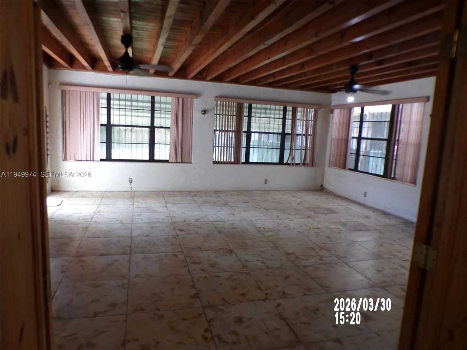 424 NE 72nd St, Miami FL 33138