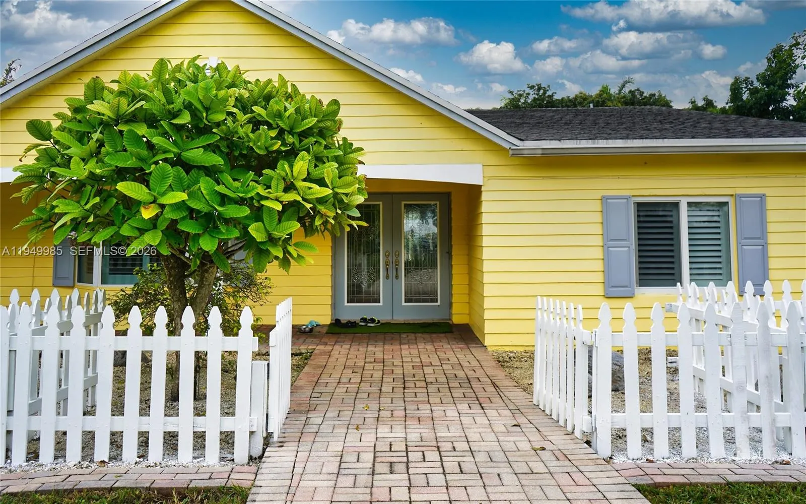 19280 SW 304th St, Homestead FL 33030