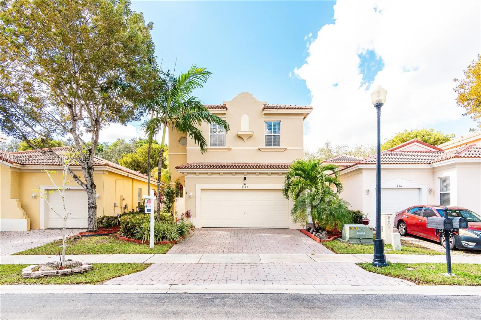 1128 NE 39th Ave, Homestead FL 33033